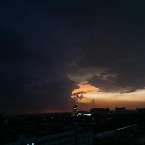 日韩无码精品中出
